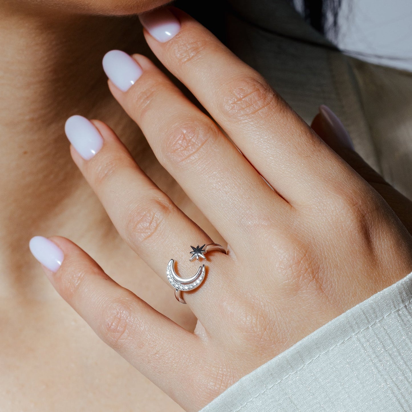 925 Sterling Silver Rhodium Plated Cresent Moon and Star CZ Ring