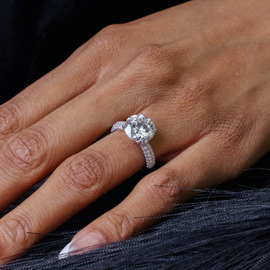 925 Sterling Silver Rhodium Round Engagement Moissanite Ring