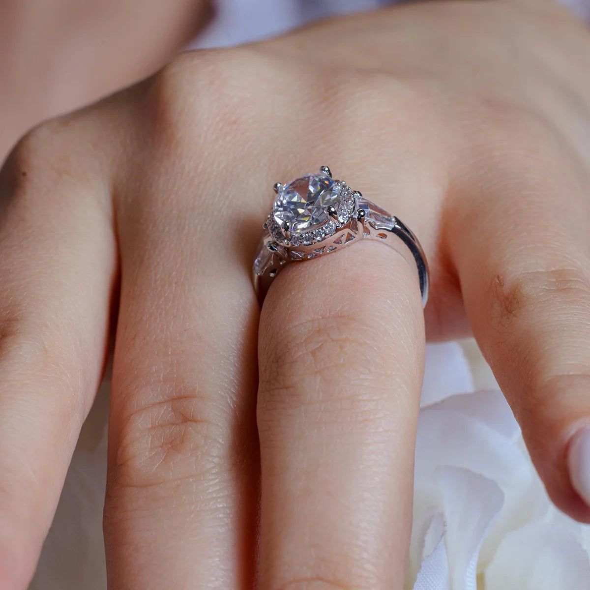 925 Silver Rhodium Plated Clear Cluster CZ Round Bridal Ring