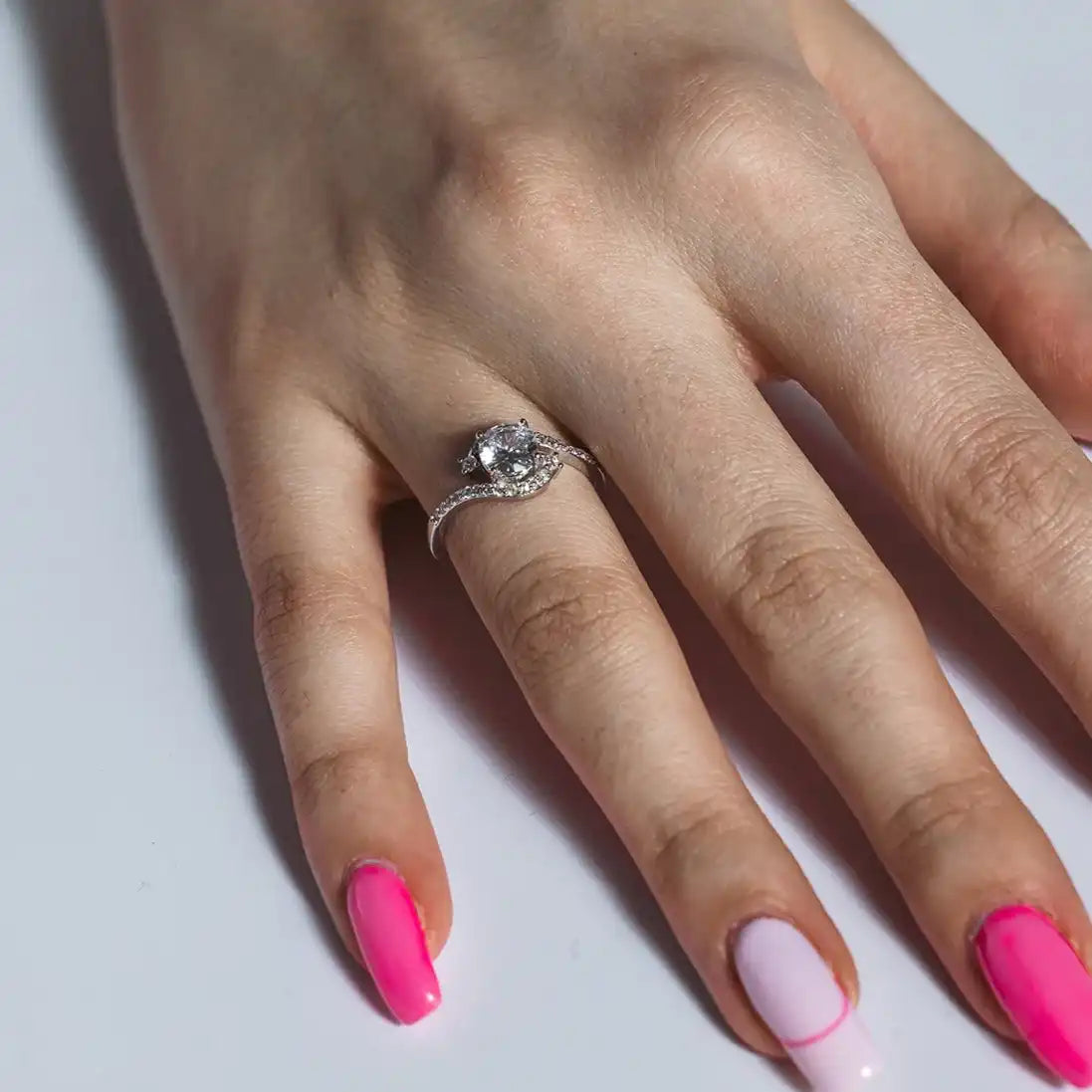 925 Sterling Silver Rhodium Plated Round Center Ring