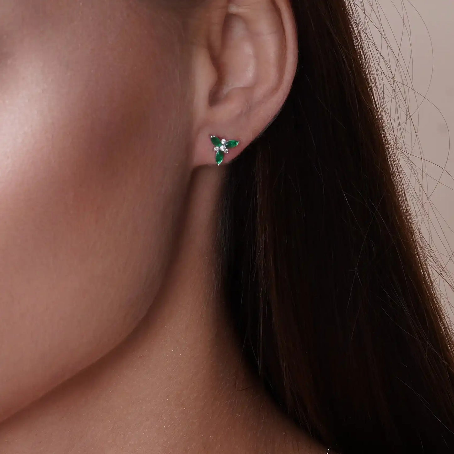 925 Sterling Silver Rhodium Flower Green and Clear CZ Earring and Pendant Set