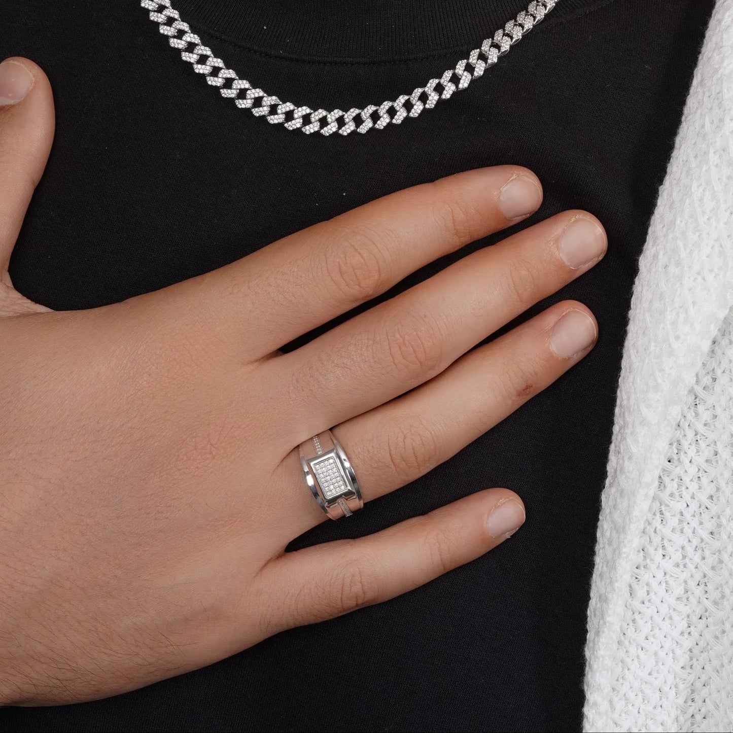 925 Sterling Silver Rhodium Plated Men's Classic Moissanite Rectangle Top 13mm Ring