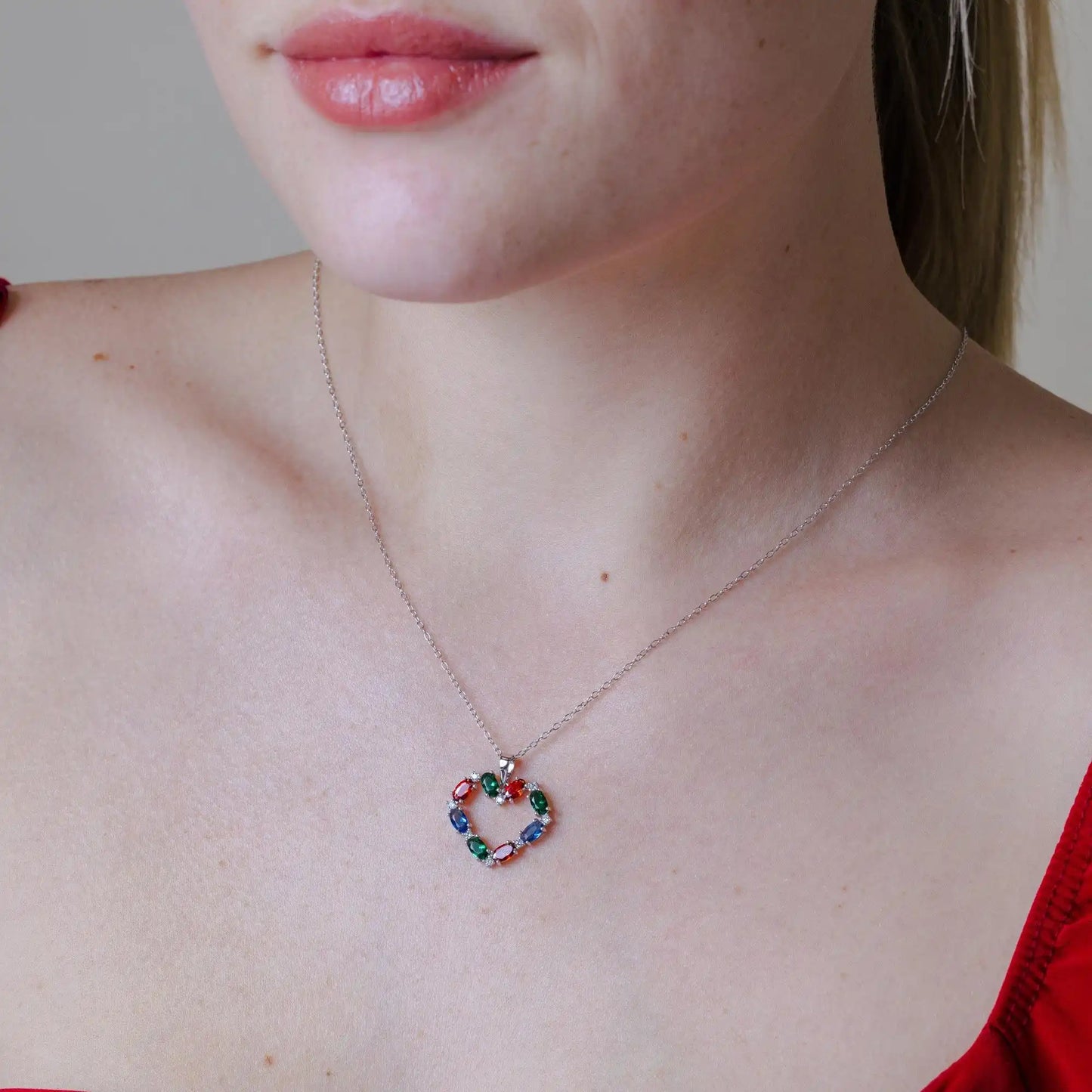 925 Sterling Silver Rhodium Plated Heart Baguette Necklace