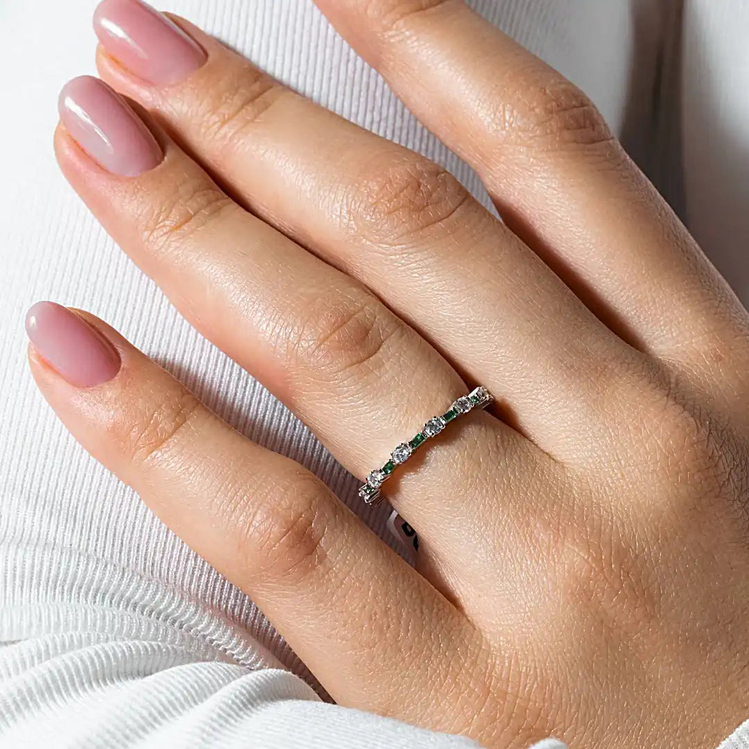 925 Sterling Silver Alternating Green Clear CZ Eternity Band