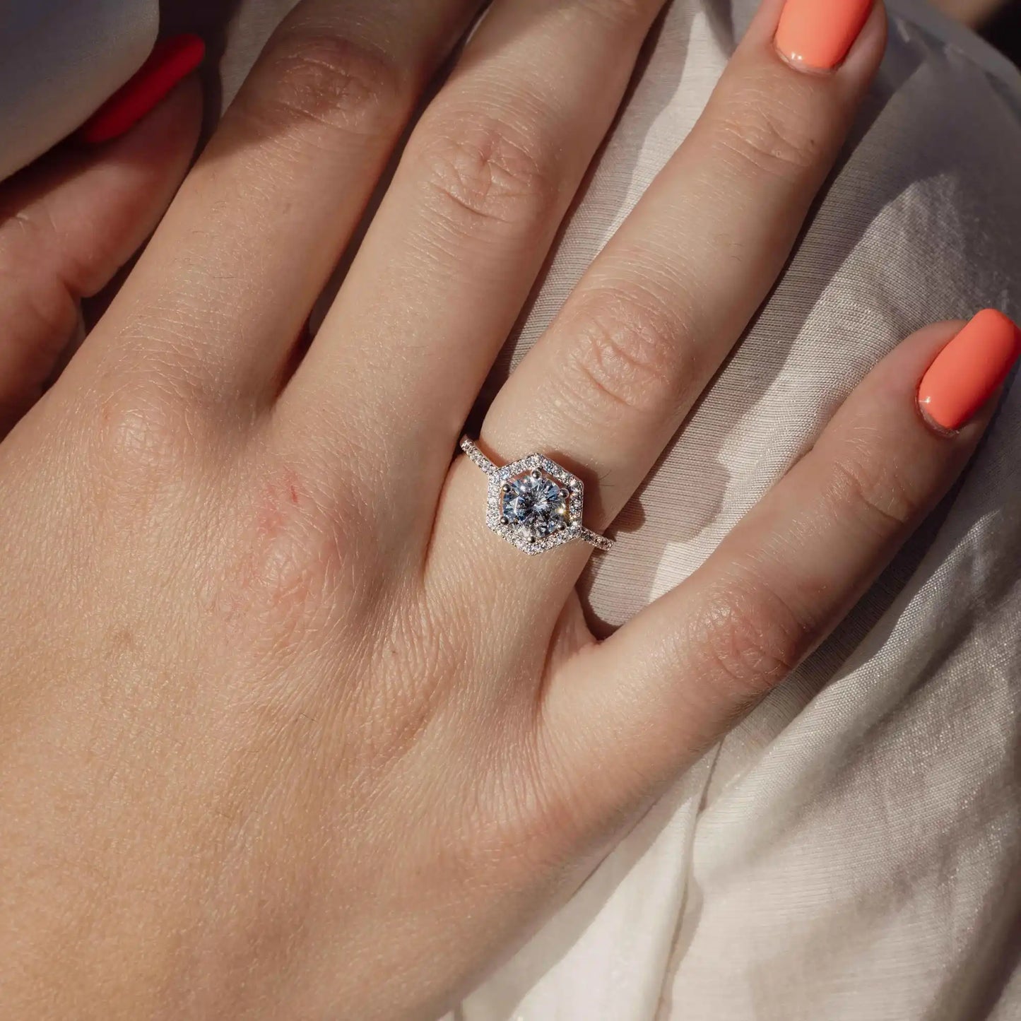 925 Sterling Silver Rhodium Plated 6 Sides Design CZ Halo Ring
