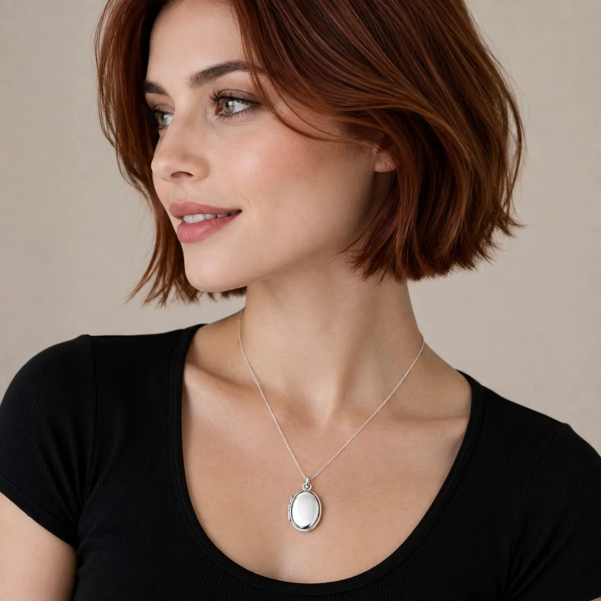 925 Sterling Silver High Polished Oval Locket