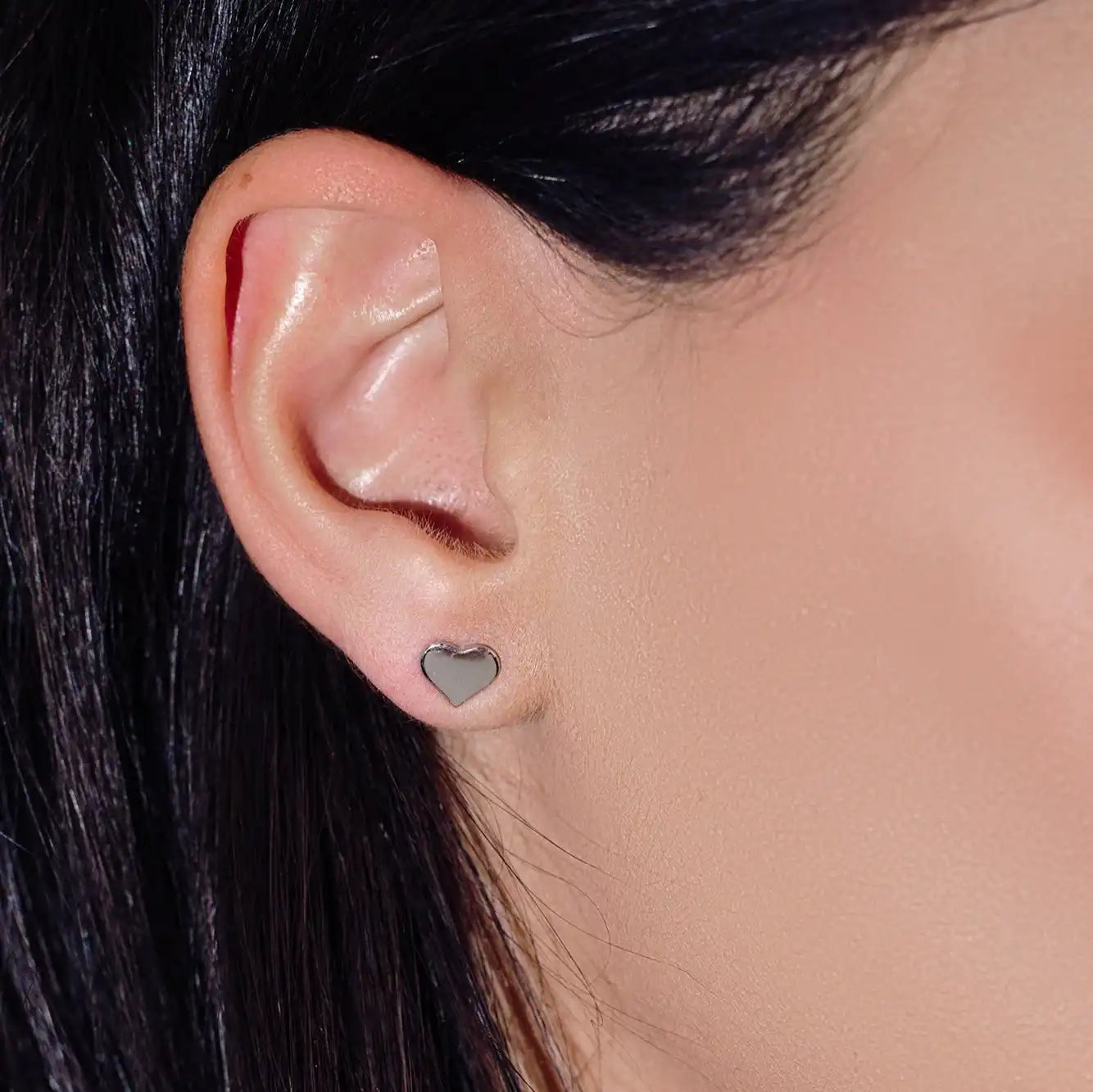 925 Sterling Silver Rhodium Plated Heart Stud Earrings