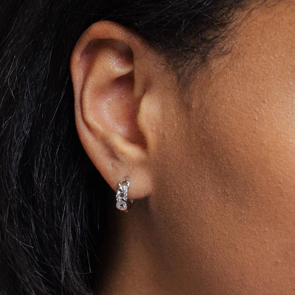 925 Sterling Silver Rhodium Plated Chain Link CZ Huggie Hoop Earring 14.6mm