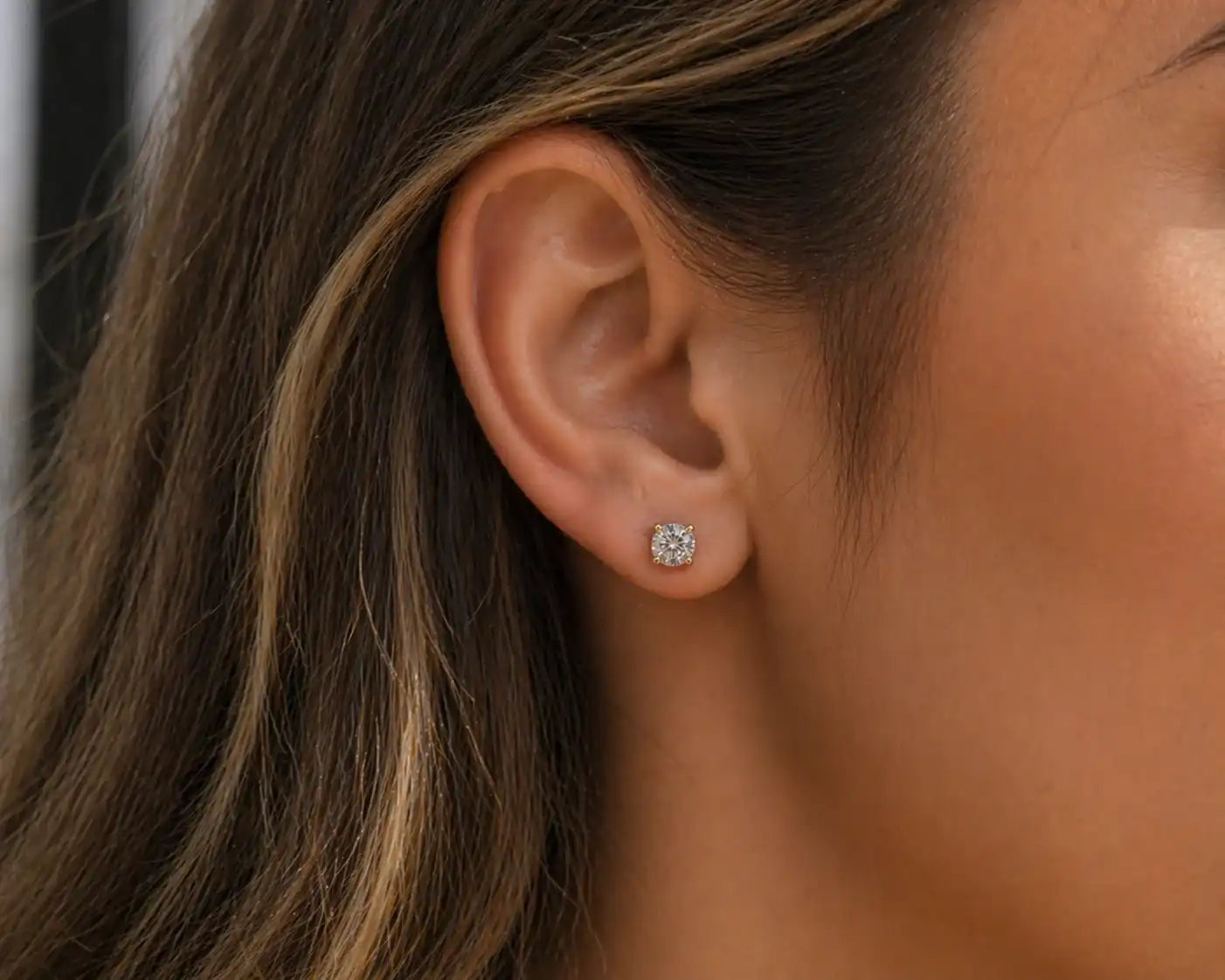 14 Karat Yellow Gold Round Lab Grown Diamonds Screw Back Earring