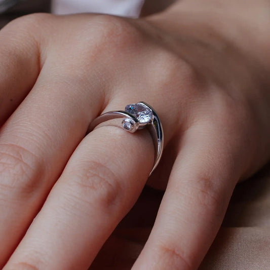 925 Sterling Silver Rhodium Plated Clear Round Center CZ Overlap Twist Ring