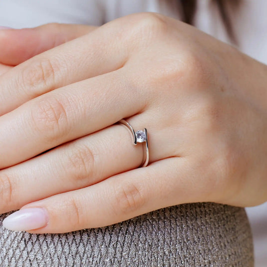 925 Sterling Silver Rhodium Plated Single CZ Plain Ring
