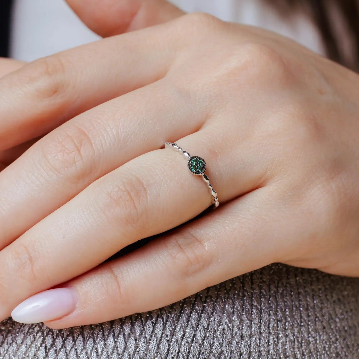 925 Sterling Silver Rhodium Plated Round Shape 4 Green CZ Ring