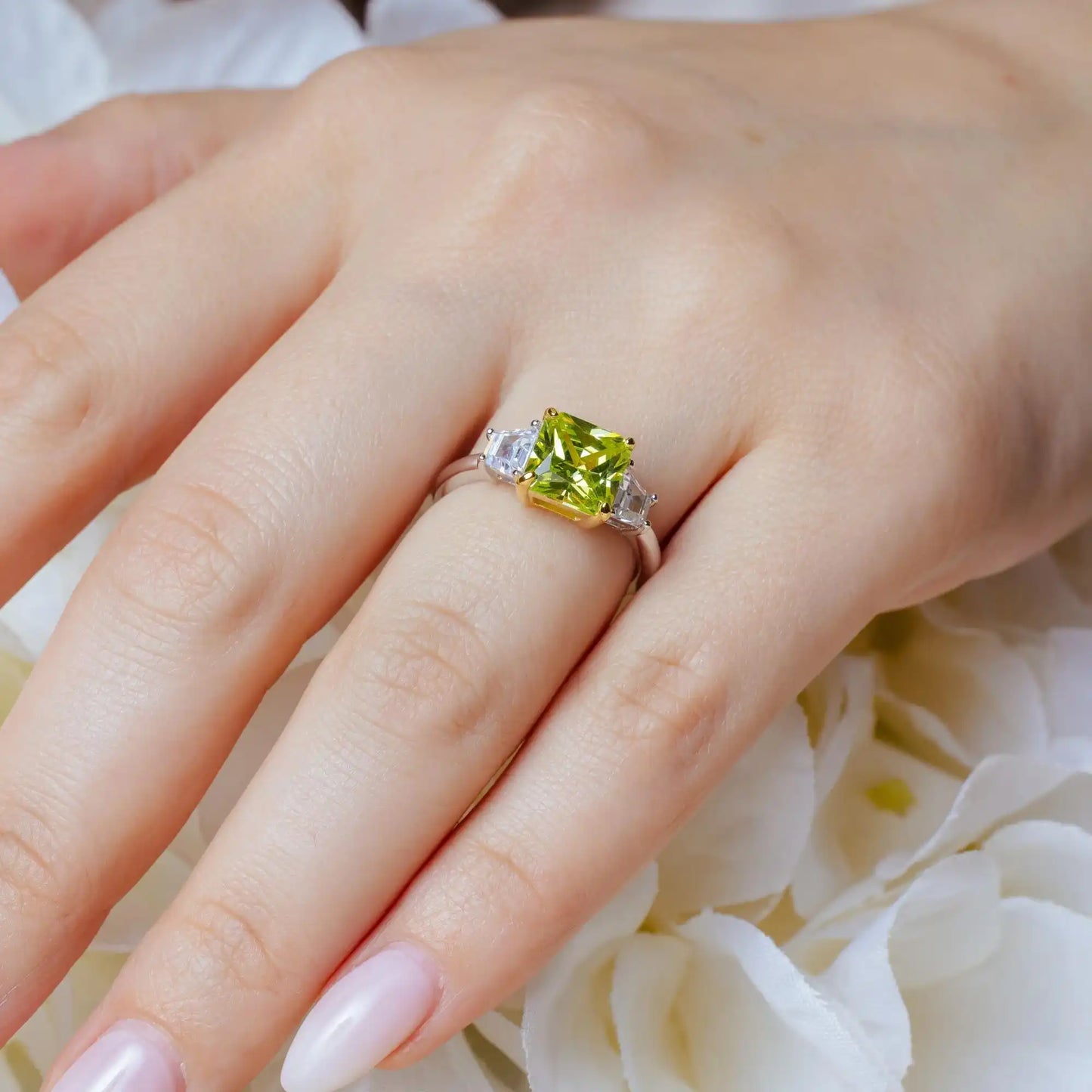 925 Sterling Silver Rhodium Plated Past Present Future Green CZ Ring