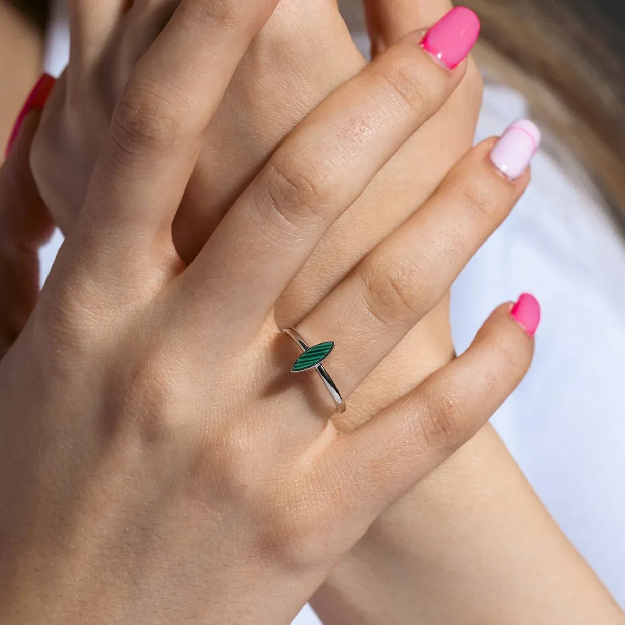 925 Sterling Silver Rhodium Plated Green Accent Stone Cat's Eye Ring