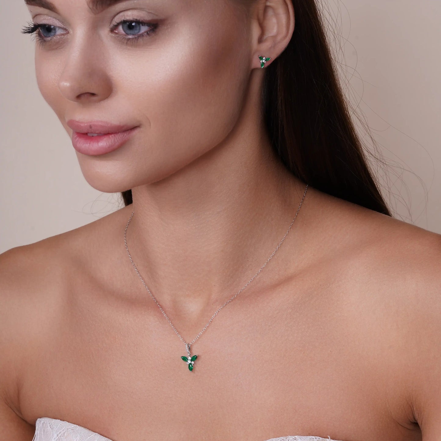 925 Sterling Silver Rhodium Flower Green and Clear CZ Earring and Pendant Set