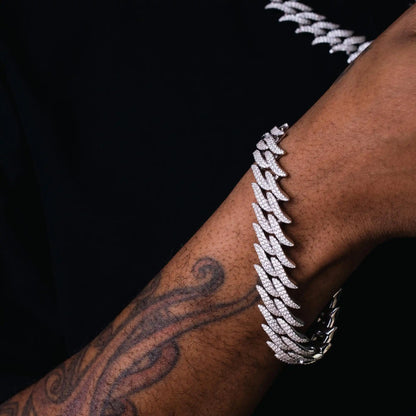 925 Sterling Silver Rhodium Plated Hollow CZ Encrusted Spike Barbed Wire Bracelet 17.9mm