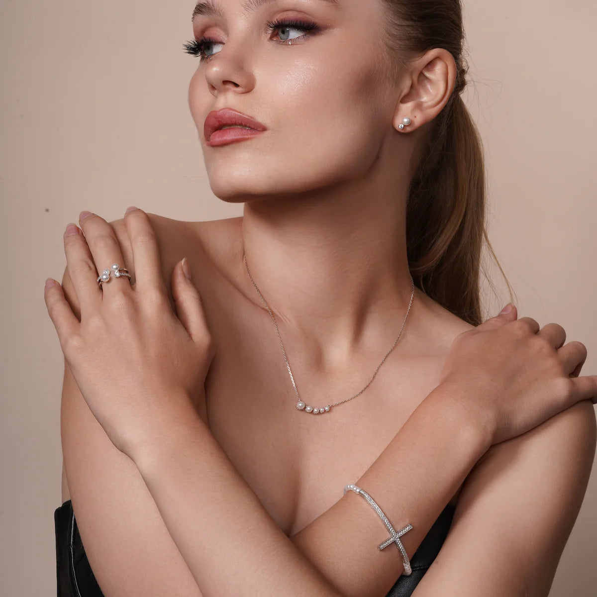 925 Silver Rhodium Plated Graduated Fresh Water Pearl Necklace