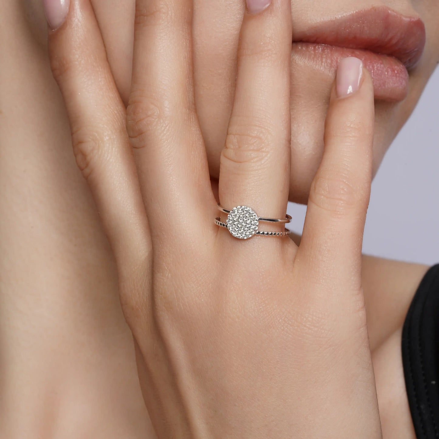 925 Sterling Silver Rhodium Plated Moissanite Round Cluster Top Split Band Ring
