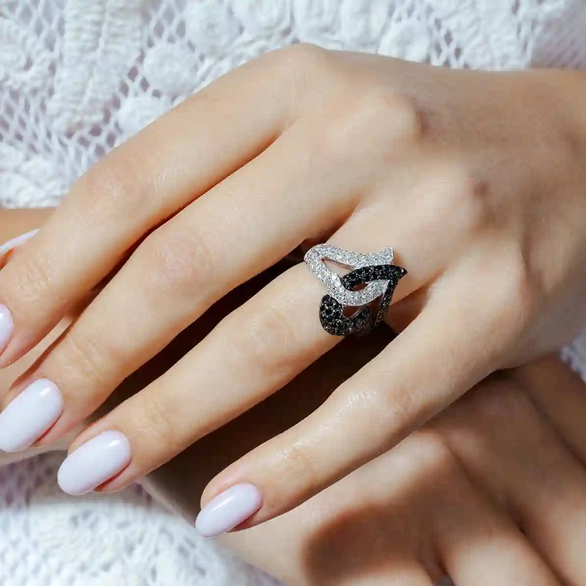 925 Sterling Silver Clearance Rhodium and Black Rhodium Plated Intertwined Black and Clear CZ Heart Ring