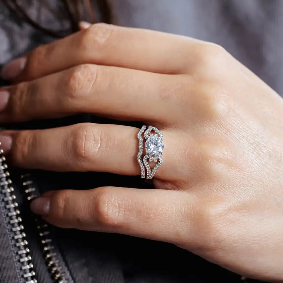 925 Sterling Silver Rhodium Plated Heart Engagement CZ Silver Ring with 7mm Center