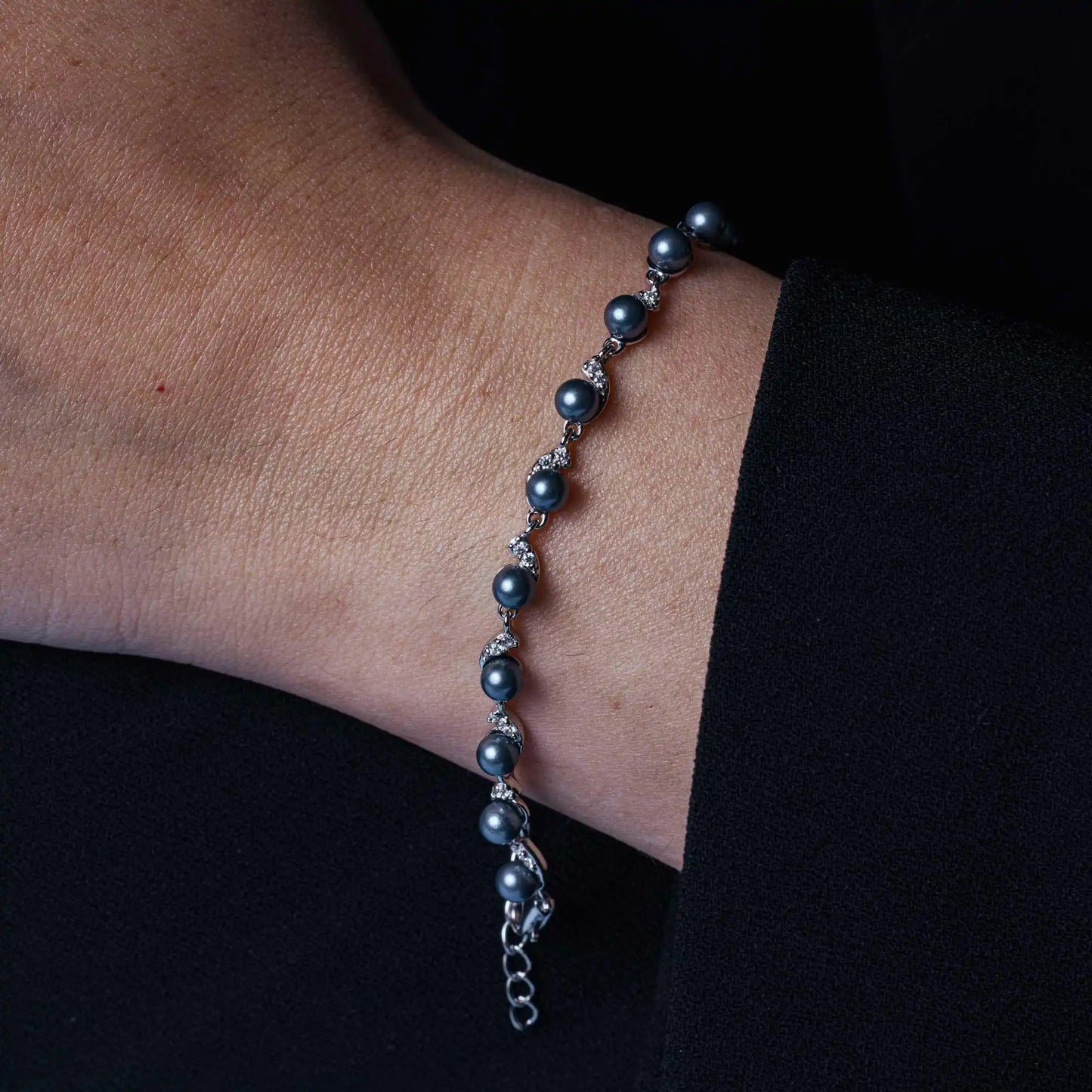 925 Sterling Silver Rhodium Plated Grey Pearl CZ Link Bracelet