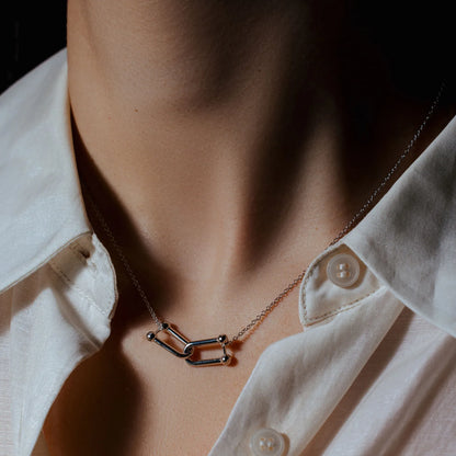 925 Sterling Silver Rhodium Plated Locking Design Necklace