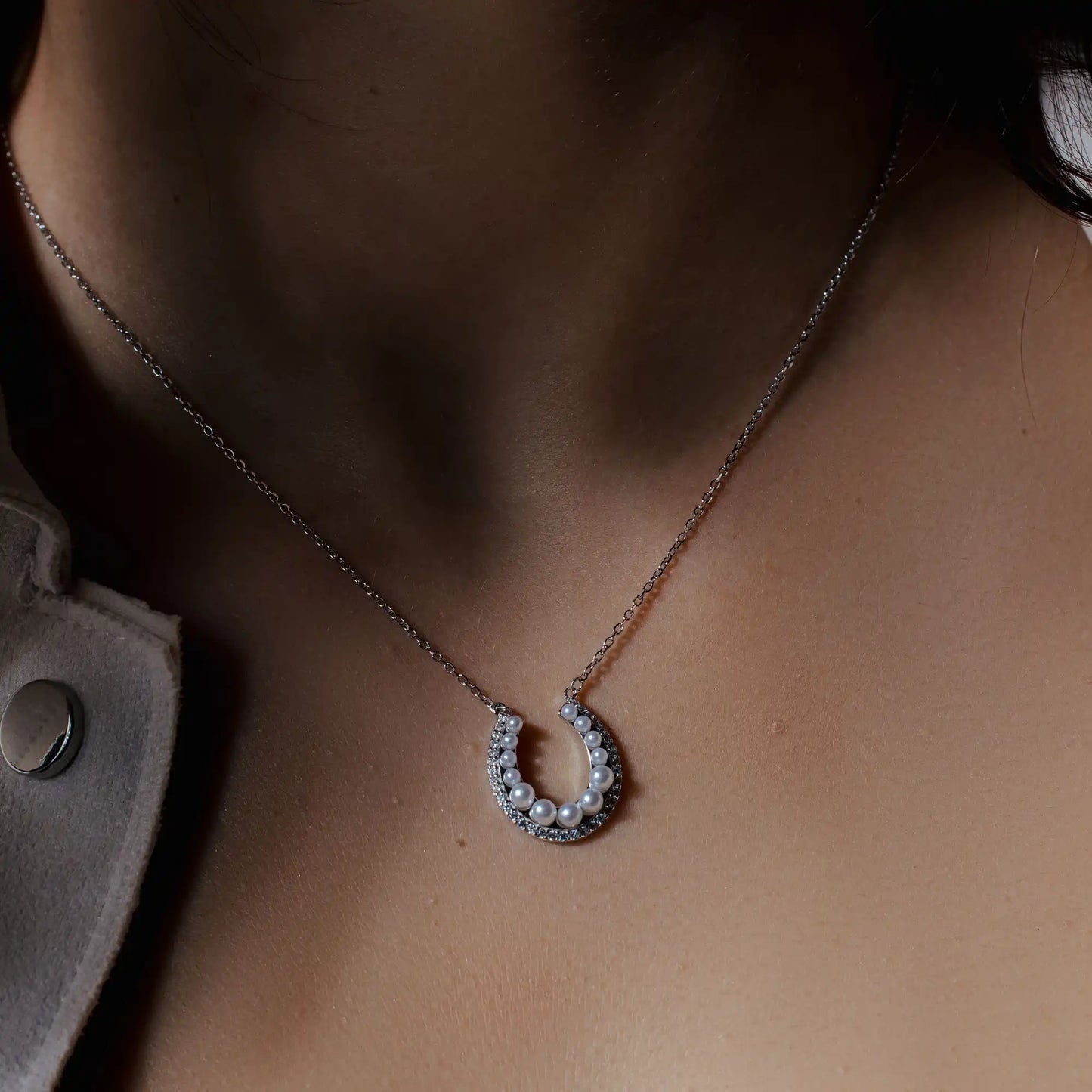 925 Sterling Silver Rhodium Plated Horseshoe Pearl Clear CZ Necklace