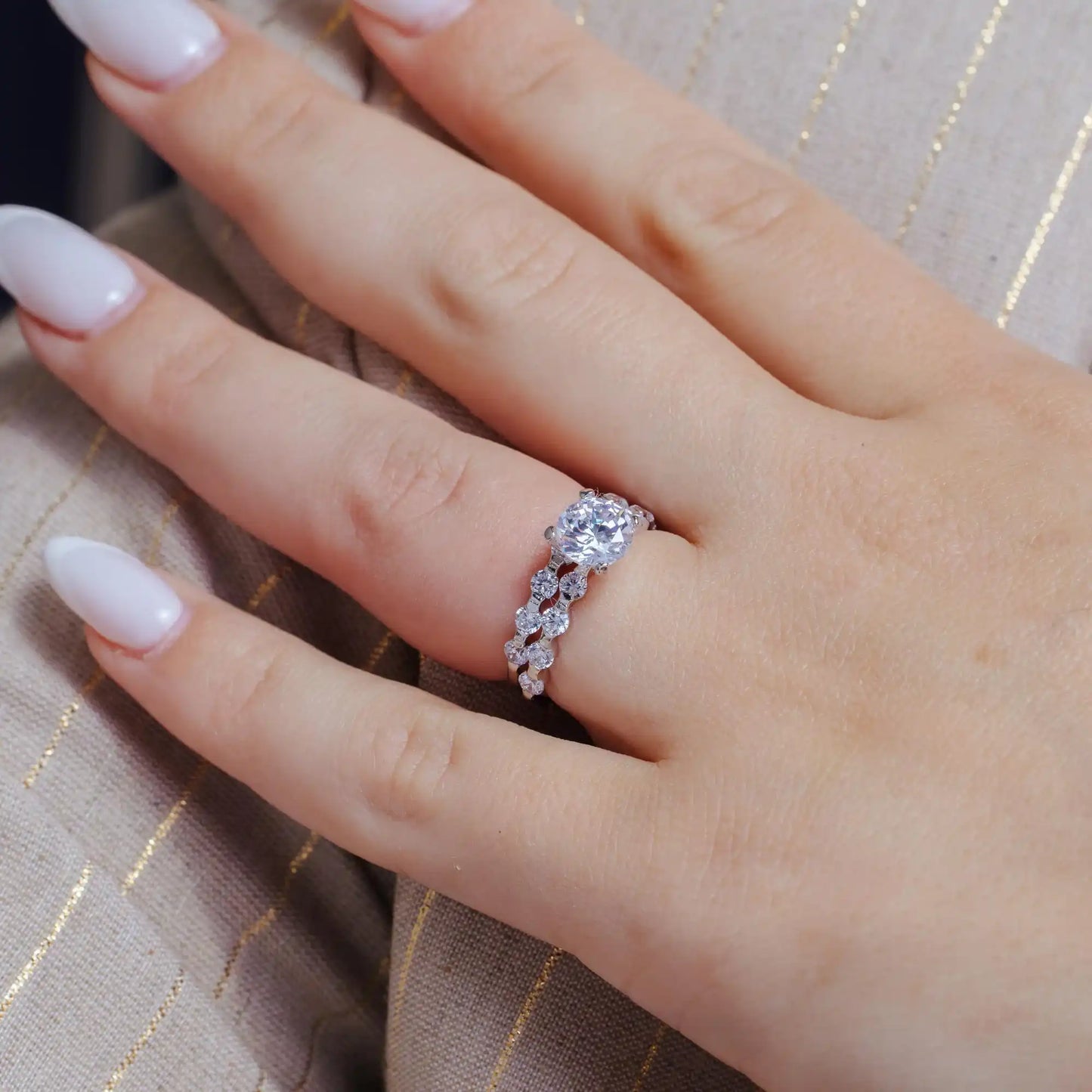 925 Sterling Silver Rhodium Plated Clear Round Center CZ Bridal Ring Set