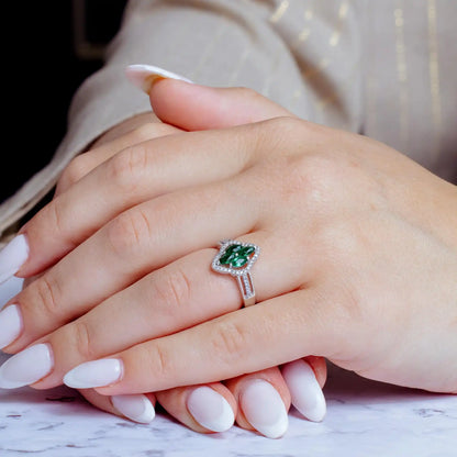 925 Sterling Silver Rhodium Plated 4 Green Marquise Center CZ Ring