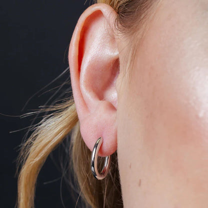 925 Sterling Silver Rhodium Plated Oval Hoop Earring